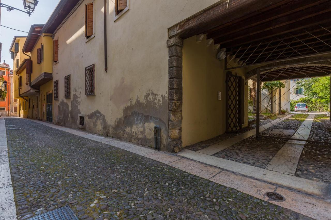 Апартаменты Romantic Cloister Верона Экстерьер фото